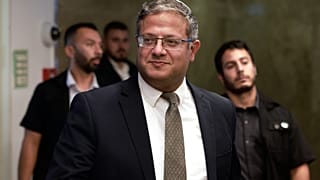 وزير الأمن القومي الإسرائيلي إيتمار بن غفير يصل إلى مكتب رئيس الوزراء في القدس، لحضور اجتماع الحكومة الأسبوعي، الأحد 27 أغسطس/آب 2023.