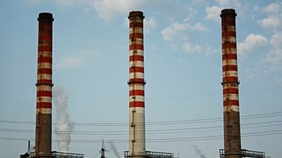 Foto d'archivio del 17 agosto 2012, che mostra una parte dello stabilimento siderurgico dell'ILVA a Taranto, in Italia. (AP Photo/Paola Barisani)