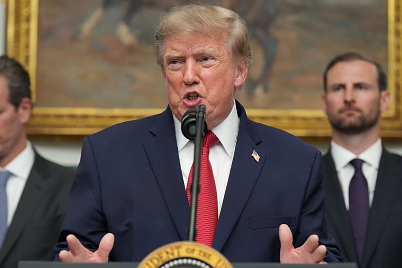 O Presidente dos EUA, Donald Trump, discursa durante uma reunião com líderes tecnológicos na Sala Roosevelt da Casa Branca, 19 de agosto de 2026