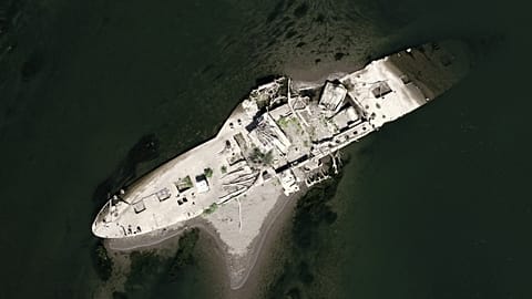 Wegen des niedrigen Pegels der Save ist das Wrack eines alten Dampfschiffs namens „Slovenian“ sichtbar.