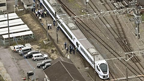 A Spacia X express train stops after hitting four workers at Shin-Kanuma Station, 20 August, 2026