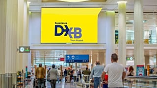 غالبا ما يُشار إلى مطار دبي الدولي ببساطة برمزه في اتحاد النقل الجوي الدولي "DXB".