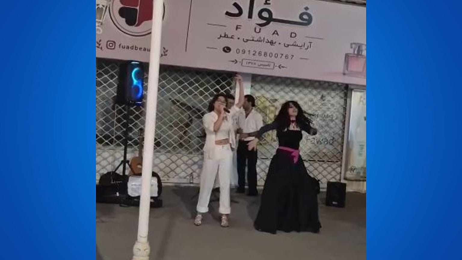 صحنه‌ای از ویدئو رقص و آواز دو زن در ایران