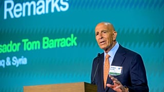 ABD'nin Ankara Büyükelçisi ve Suriye ile Irak Özel Temsilcisi Tom Barrack, ABD Ticaret Odası'nda düzenlenen ABD-Irak İş Zirvesi'nde konuşma yapıyor, 17 Temmuz 2026.