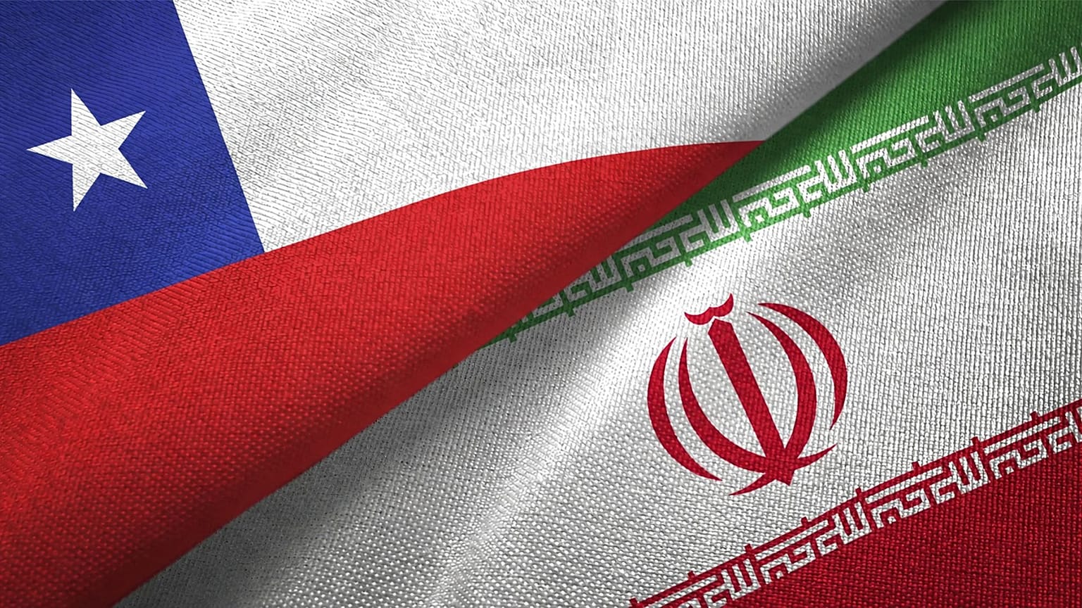 پرچم‌های شیلی و ایران