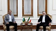 عباس عراقچی و عاصم منیر