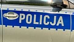 Do wypadku doszło w sobotę w Krakowie. Kobieta i mężczyzna zmarli w szpitalu, a dziecko walczy o życie