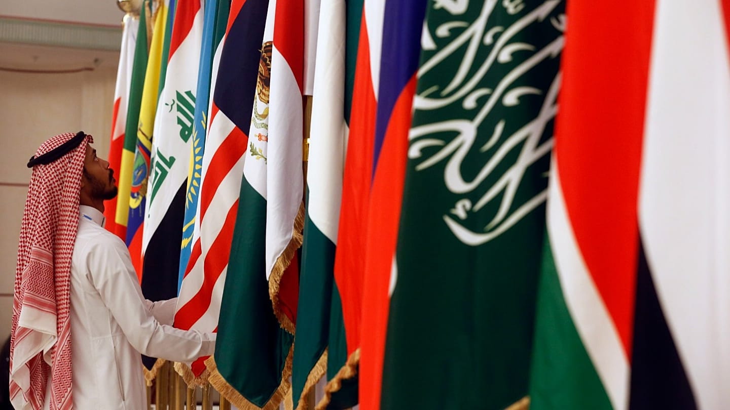 مقترح عراقي لتأسيس مجلس أمني يجمع السعودية وإيران.. هل تنجح بغداد في إنهاء أزمة الثقة؟