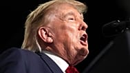 Arquivo. Presidente dos EUA Donald Trump discursa num comício da senadora Darline Graham em Myrtle Beach, Carolina do Sul, 21 ago. 2026