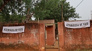 Secção eleitoral antes das eleições presidenciais e legislativas, em Bissau, Guiné-Bissau, 23 de novembro de 2025. 