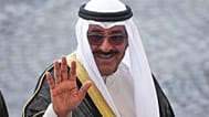 وصل أمير الكويت الشيخ مشعل الأحمد الجابر الصباح إلى باريس لحضور عرض يوم الباستيل، يوم الاثنين 14 يوليو/تموز 2025. (صورة من وكالة أسوشيتد برس/كريستوف إينا)