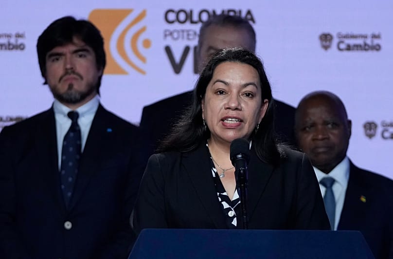 Guyana'nın BM Daimi Temsilcisi Carolyn Rodrigues-Birkett, Kolombiya Başkanlık Sarayı'nda basın mensuplarına açıklamalarda bulundu, 8 Şubat 2024.