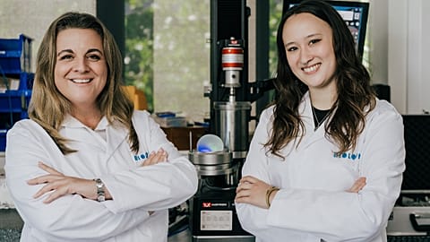 Bioloon co-founders Charlotte Melia and Juliana Cumming 