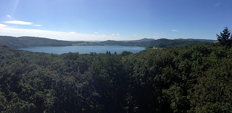 Der Laacher See ist der größte See in Rheinland-Pfalz.