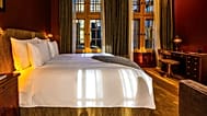 The property takes its name from its former role as the porter house of the nearby Hotel des Postes et des Télégraphes