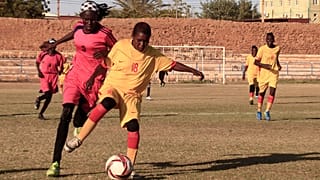 Au Soudan, des footballeurs de petite taille poursuivent leur rêve de Mondial