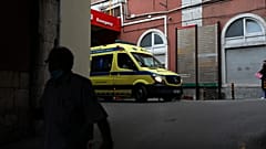 Karetka w szpitalu w Lizbonie / zdjęcie archiwalne