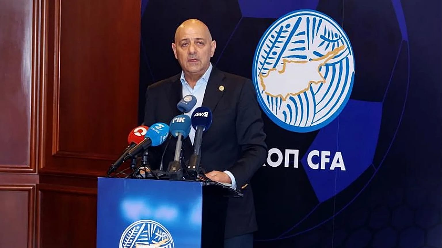 Ο Πρόεδρος της Κυπριακής Ομοσπονδίας Ποδοσφαίρου Χάρης Λοϊζίδης