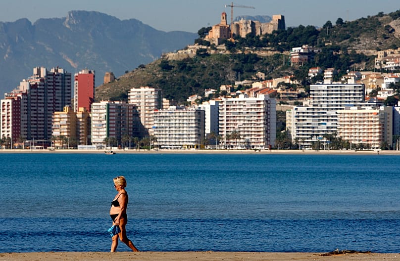 Am Strand von Cullera in Spanien - Archivbild