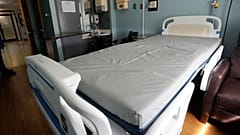 Пустая больничная койка в штате Миссисипи, больница Alliance Healthcare System, 2024 год