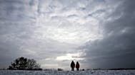 Wandern im Schnee bei Hamburg - Symbolbild 