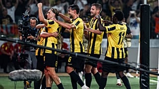 Οι παίκτες της ΑΕΚ πανηγυρίζουν
