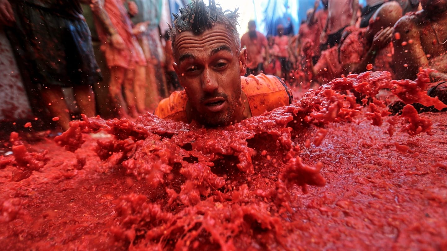 La Tomatina 2026: Buñol sokakları domates çılgınlığına teslim