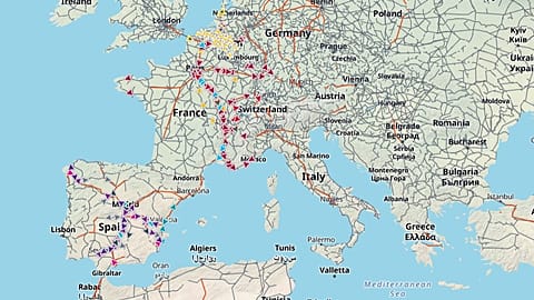 A screengrab of TrainTracker24’s live map
