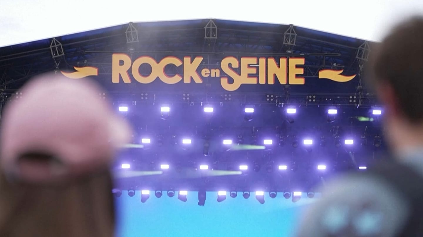 Rock en Seine festivalinde: Sesli betimleme görme engellilerin gözü oluyor