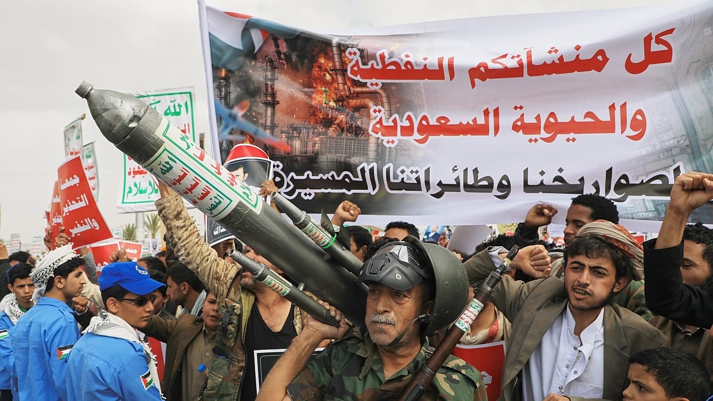 انهيار قنوات الاتصال وتحركات في واشنطن.. هل تستعد السعودية لشن حرب جديدة ضد “الحوثيين”؟