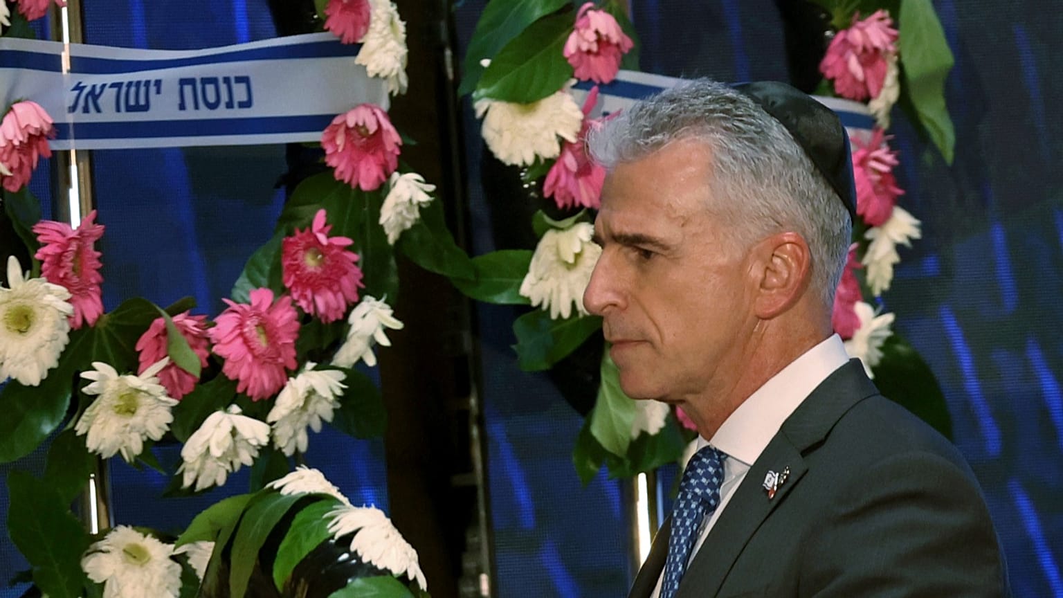 دیوید بارنیا، رئیس سابق موساد