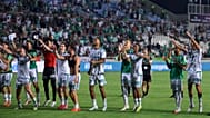 Οι παίκτες της Ομόνοιας πανηγυρίζουν