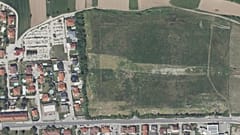 Αρχείο - Εναέρια φωτογραφία της περιοχής του πρώην στρατοπέδου συγκέντρωσης Χίρτενμπεργκ κοντά στο Χίρτενμπεργκ/Λέομπερσντορφ, Κάτω Αυστρία.