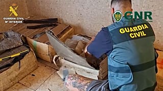 A operação da Unidade de Controlo Costeiro e de Fronteiras (UCCF) contou com o apoio da Guardia Civil espanhola