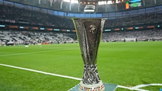 Το τρόπαιο του Europa League στον τελικό του περασμένου Μαΐου στην Κωνσταντινούπολη