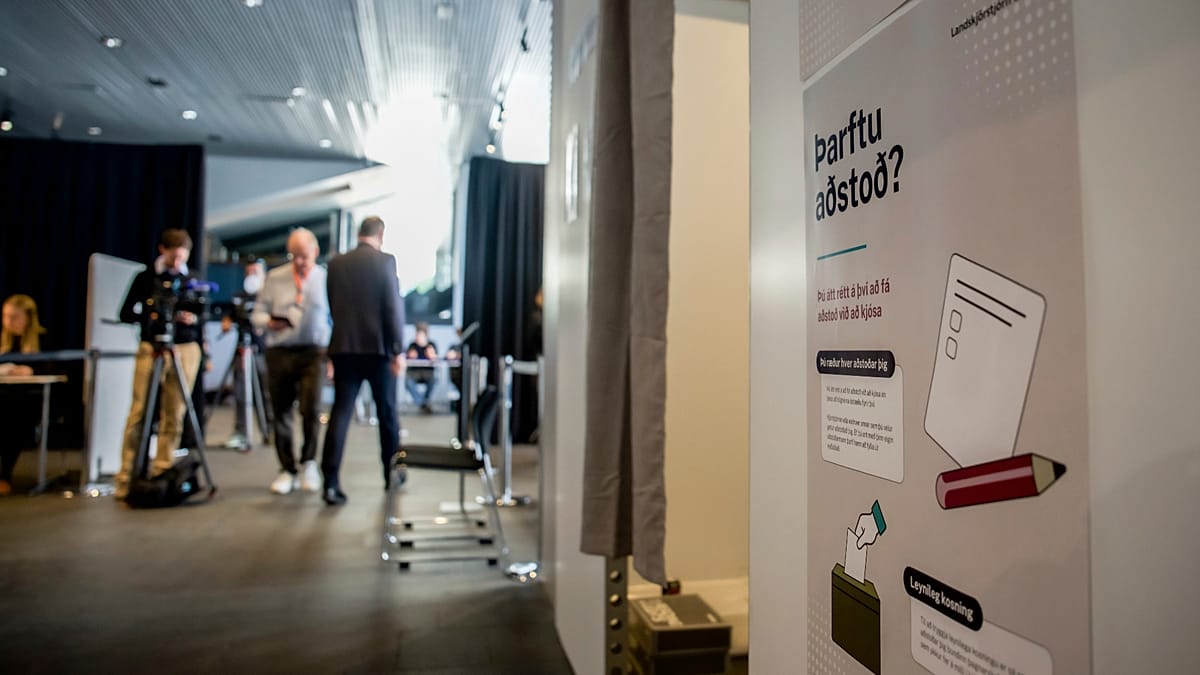 Iceland’s EU referendum: polling stations close as Europe awaits results