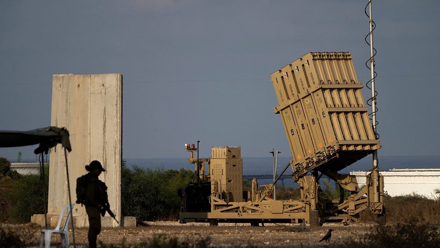 Eine Batterie des israelischen Raketenabwehrsystems Iron Dome in Ashkelon im Süden Israels, 7. August 2022