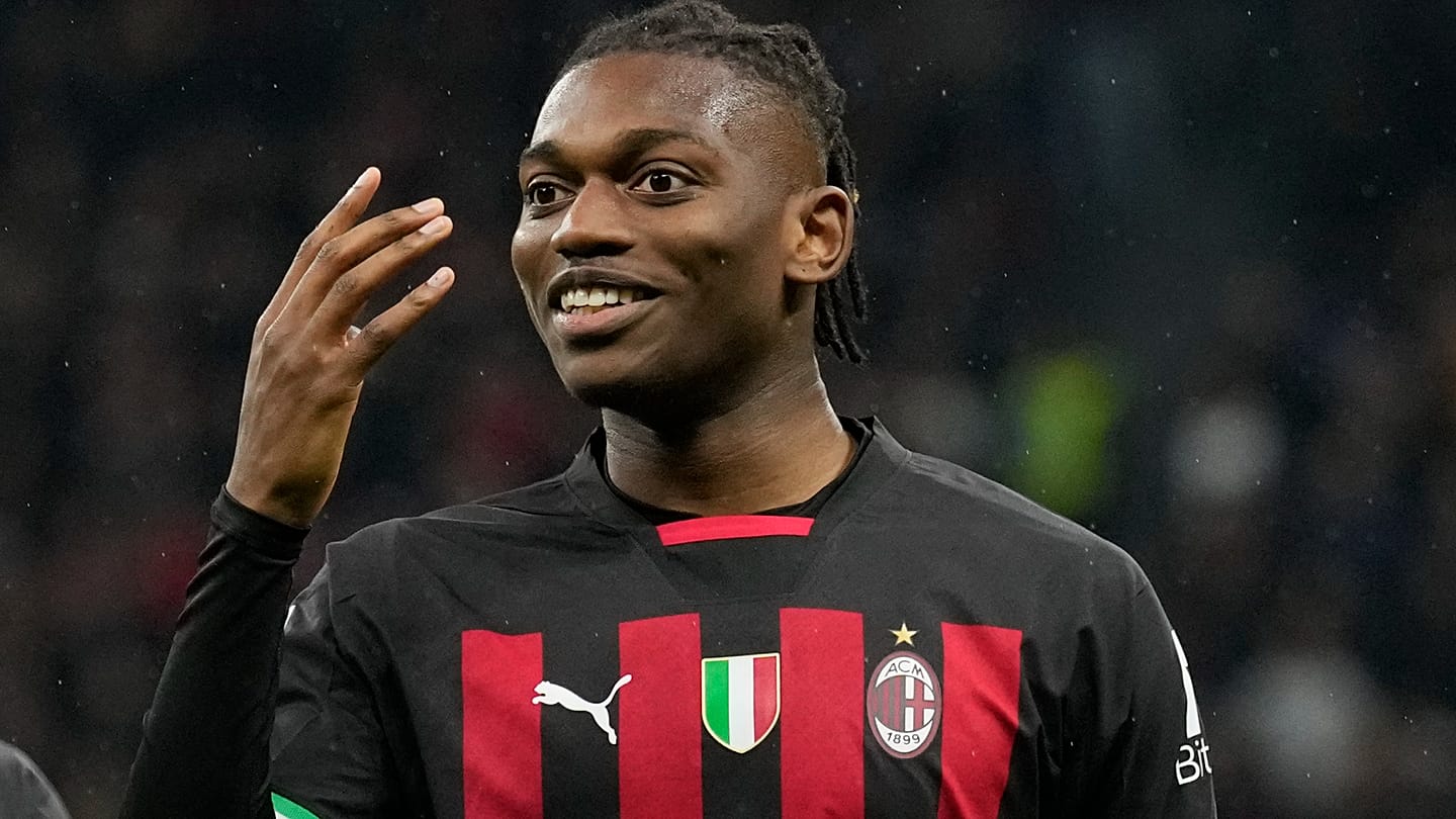 Rafael Leão 45 milyon euro karşılığında Milan'dan Galatasaray'a transfer oluyor