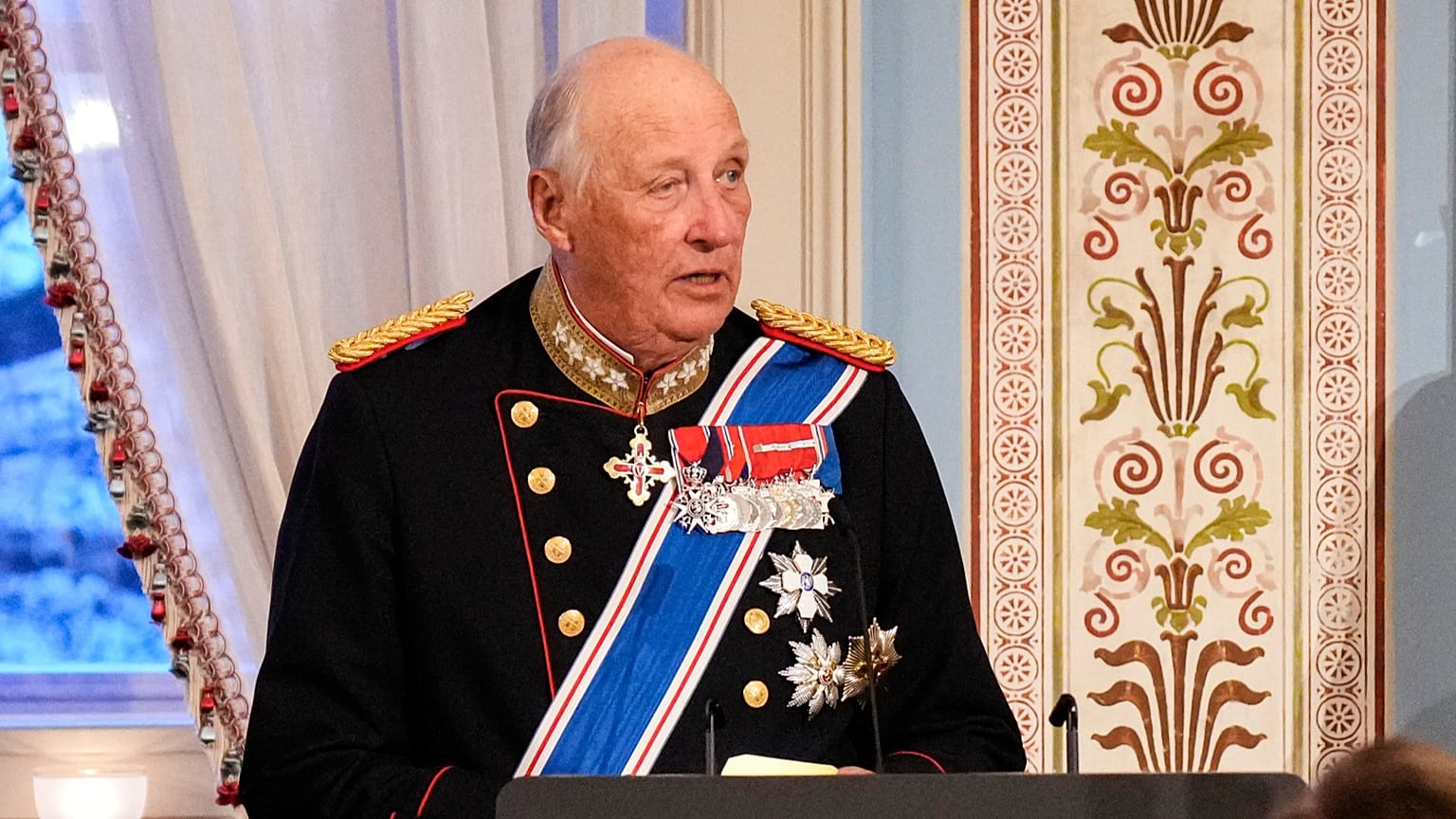 Norway's King Harald gives a speech during a gala dinner at the Palace in Oslo, 8 April, 2025
