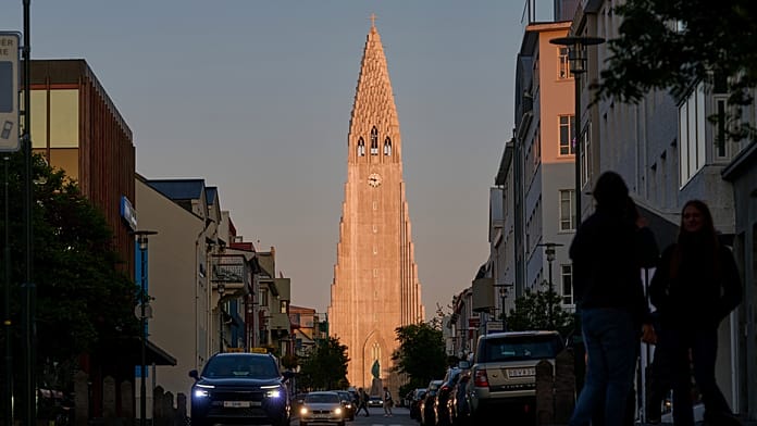 Iceland says No: Four takeaways from the EU accession referendum Iceland has voted 52.8 to 47.2 against resuming accession negotiations with the European Union, effectively closing the door on membership. Here are the four takeaways from the referendum.