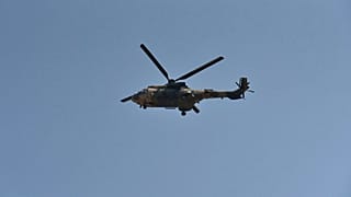 Τουρκικό ελικόπτερο πετά πάνω από το σημείο της τραγωδίας