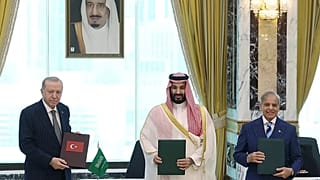 ARŞİV - Türkiye, Suudi Arabistan ve Pakistan arasında Ortak Savunma Anlaşması imzalandı.