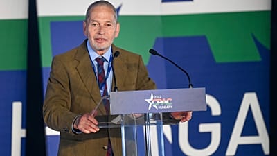 A kép illusztráció (Frank Füredi előadást tart 2022-ben)