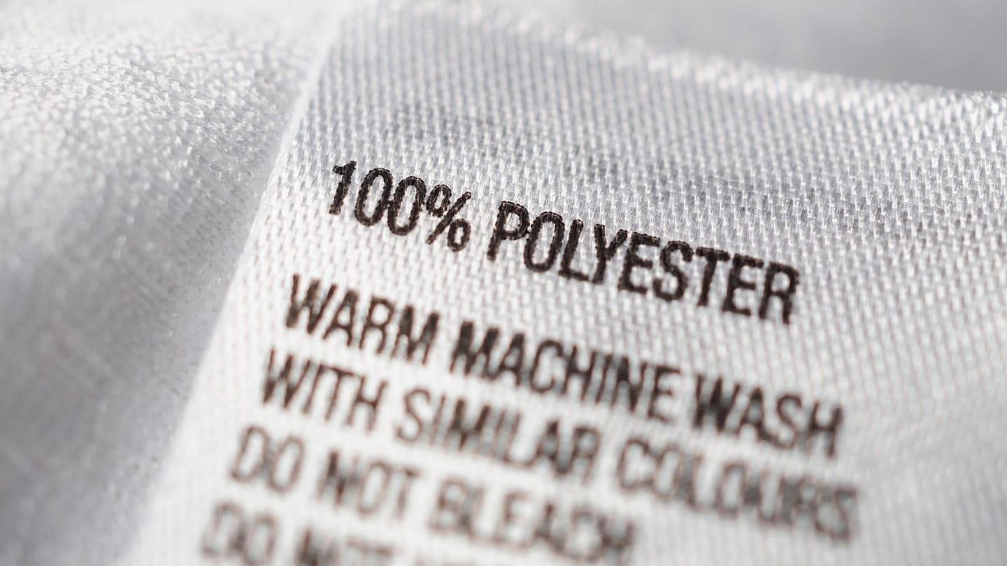 Gen Z’nin yeni hakareti ‘polyester’: Neden aslında iyi bir şey
