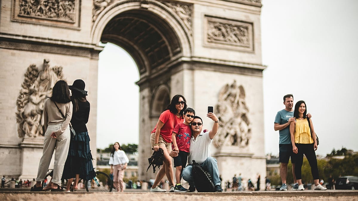 Who are the world’s most polite tourists? These nationalities have the best travel manners