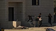 مستوطنون إسرائيليون داخل منزل لعائلة الطوباسي بعد الاستيلاء عليه في قرية جالود بالضفة الغربية، 25 أغسطس 2026
