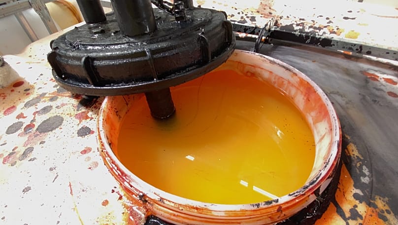 Solvants pollués avant le processus de purification