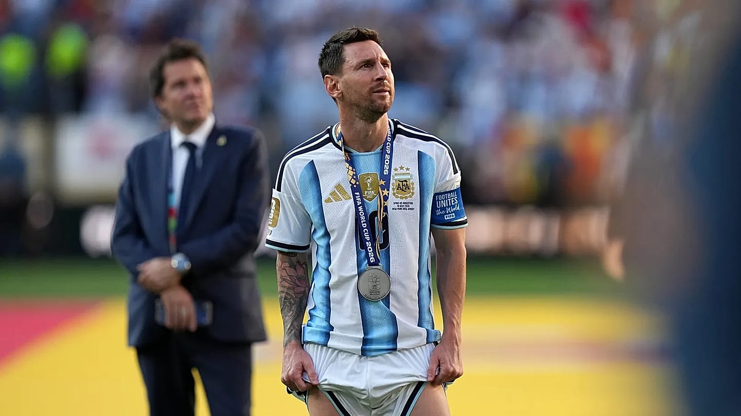 Lionel Messi milli takım kariyerini noktaladığını duyurdu
