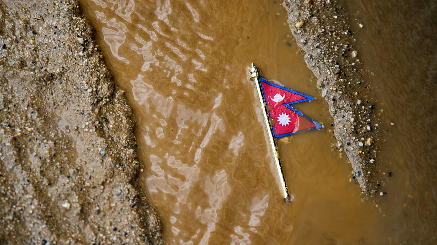 Nepal-Tibet sınırındaki sel felaketinde can kaybı 1.000'i aştı