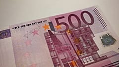 Imagen de un fajo de billetes de 500 euros.